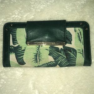 Women’s Juicy Couture wallet